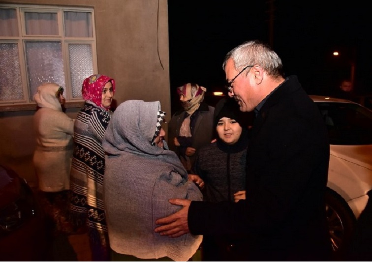 Vali Deniz, Deprem Sonrası İncelemede Bulundu