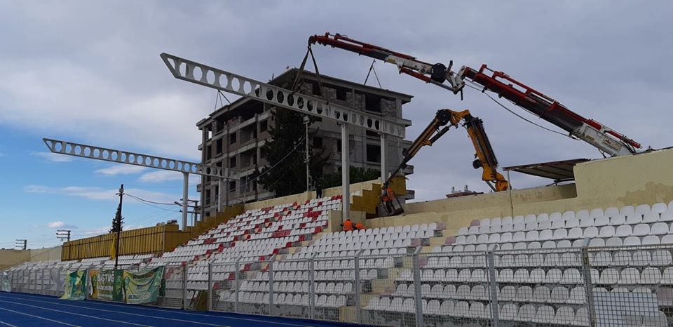 7 Ocak Stadı’nın Açık Tribün bölümünün üstü kapanıyor