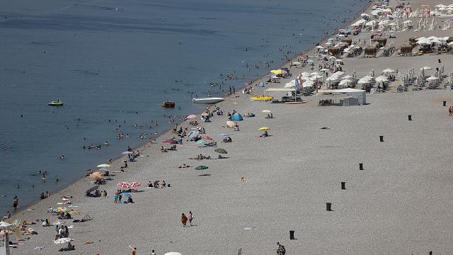 Antalya'ya gelen turist sayısı 3 milyonu aştı