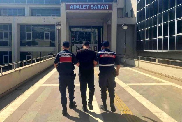 JASAT, 6 yıl 4 ay hapis cezasıyla aranan hükümlüyü yakaladı