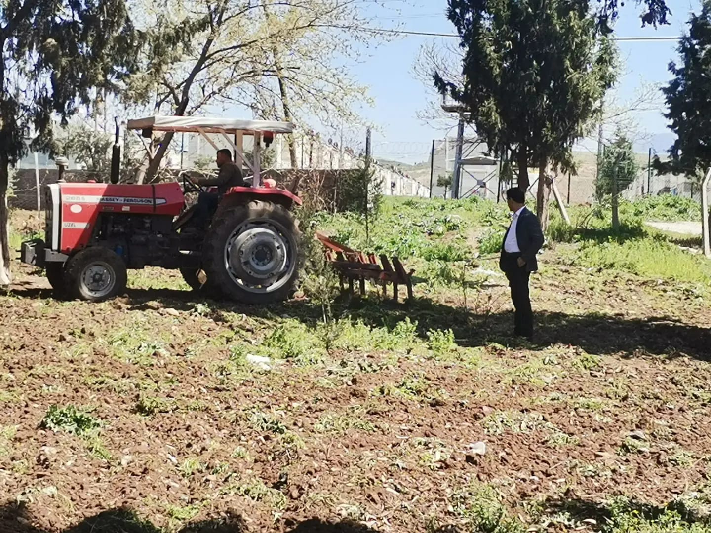 Cevdetiye’de Bahar Temizliği