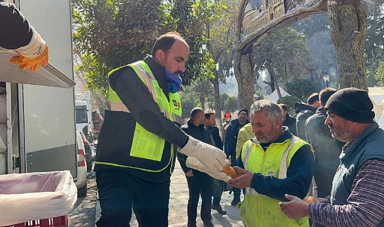 Başkan Altay Asrın Felaketinin Birinci Yılında Deprem Şehitlerini Andı