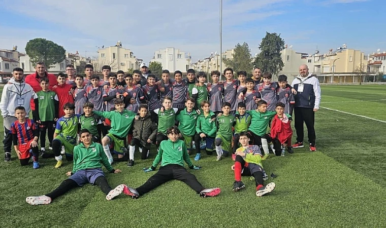 Kuşadası’nda her yıl geleneksel olarak düzenlenen Sömestr Cup’a katılan Narlıdere Belediyespor, turnuvadan 3 kupayla döndü