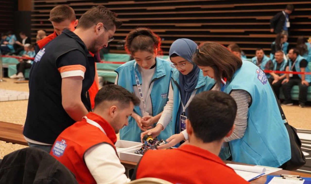 Geleceğin teknoloji liderleri ödüllendirildi